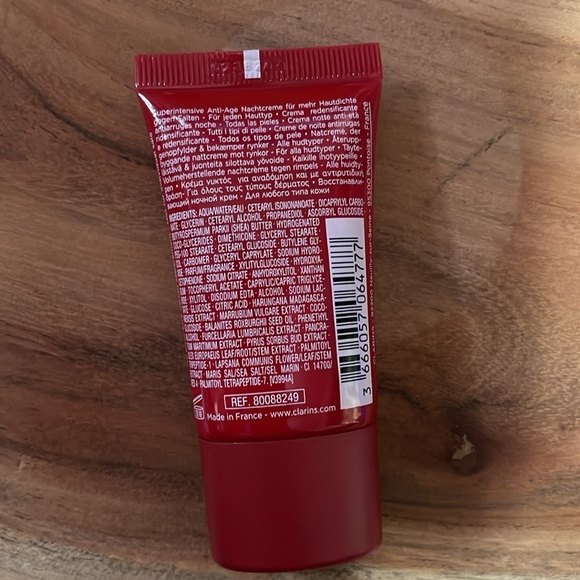 Clarins Super Restorative Anti-aging night moisturizer - Picture 2 of 5
